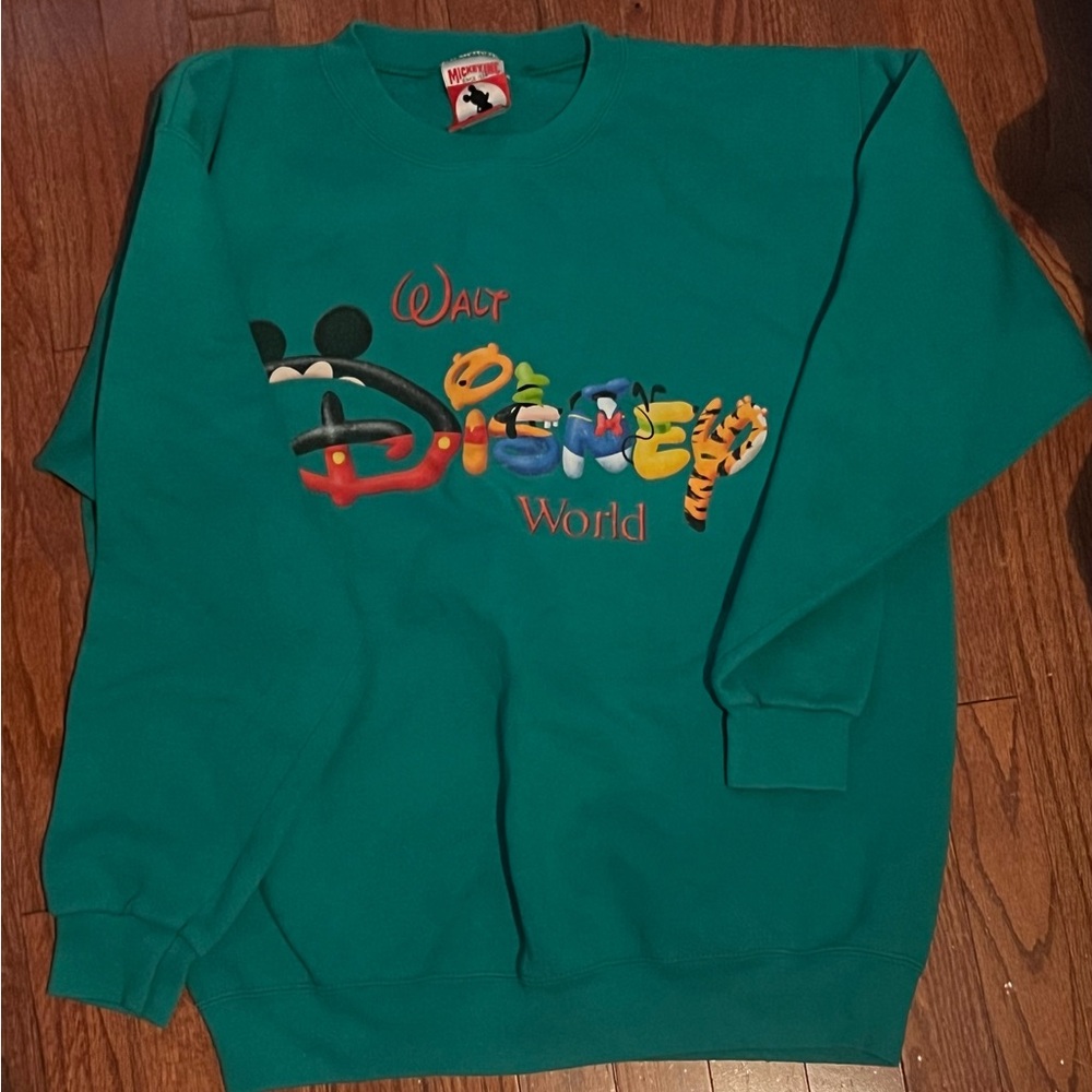 Vintage 90’s  Disney World Green Sweatshirt